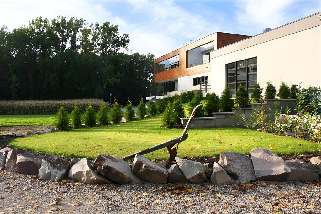 Jardin paysager de l'hôtel